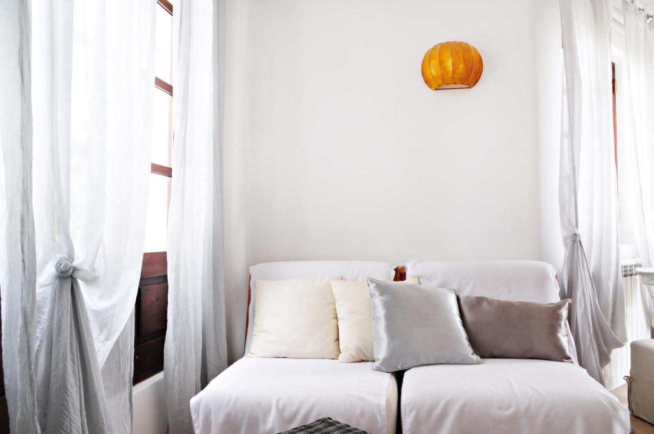 Uma Casa A Beira Sol Bed & Breakfast Lagos Exterior photo